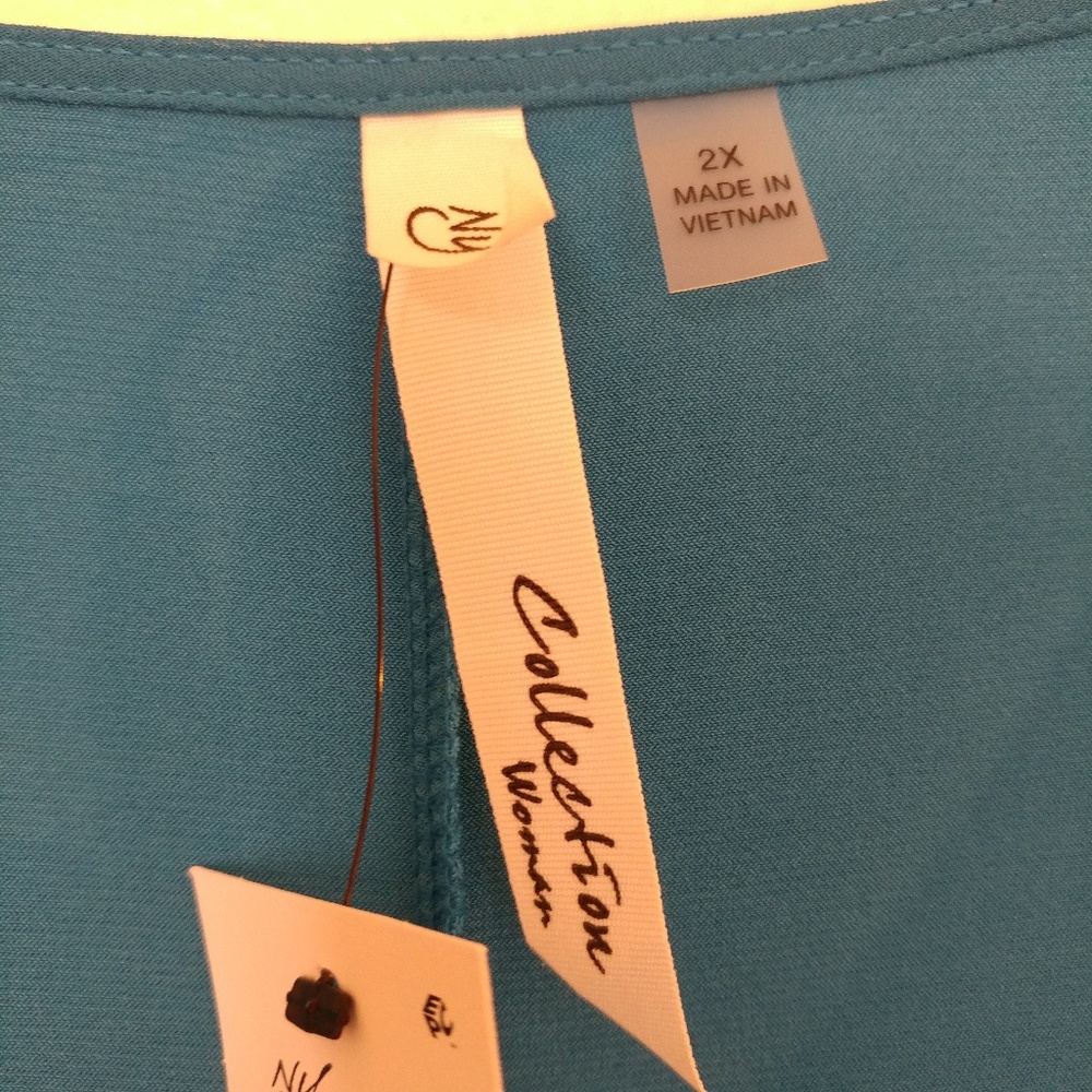250. NY COLLECTION WOMAN Top - Plus size 2X - Picture 2 of 8